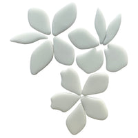 Verre Mosaique - glass mosaic -Glasmosaik-glasmozaïek-Bloemblaadjes Glas Opaalwit - mosaicshop