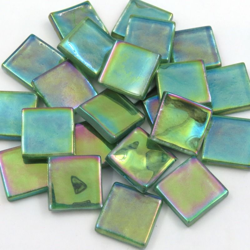 Crystal Wavy Iridescent 20mm Basil