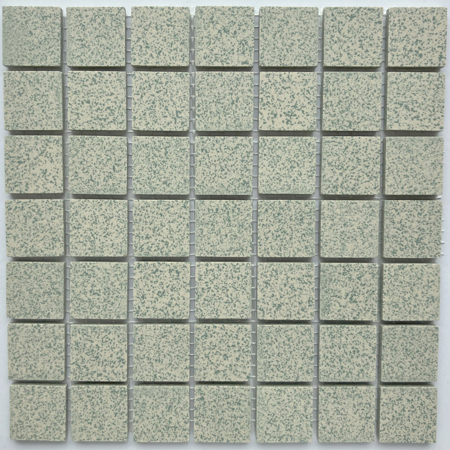 Winckelmans Vert 209 Mouchetés 20x20 mm – grün gesprenkelte Mosaikfliesen auf Netz, Draufsicht