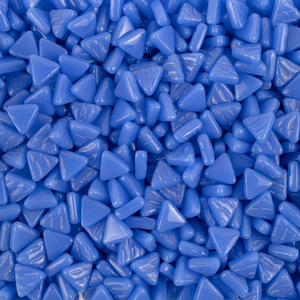 Packshot Mini Glass Mosaic Triangle – blue – 8mm