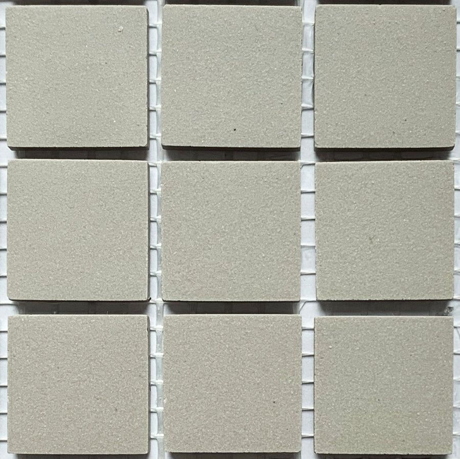 Winckelmans Gris Pale – matte mozaïektegels van 20x20 mm op gaas